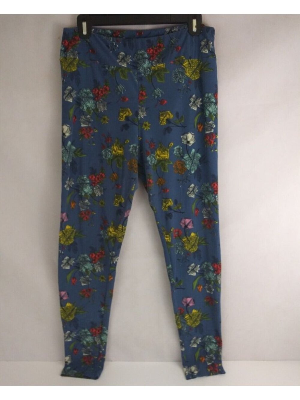 LuLaRoe Tall & Curvy Leggings Cobalt Blue With Floral Designs